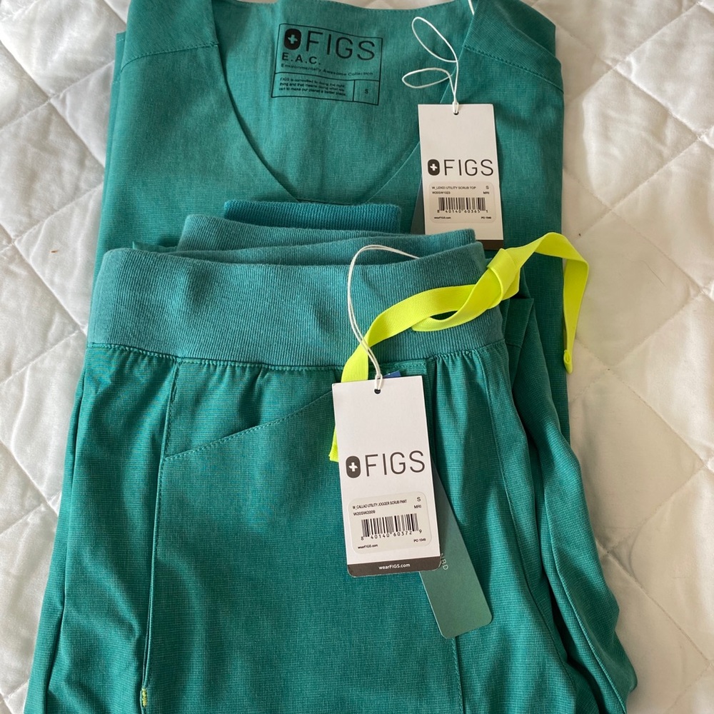 Figs Marine scrubs